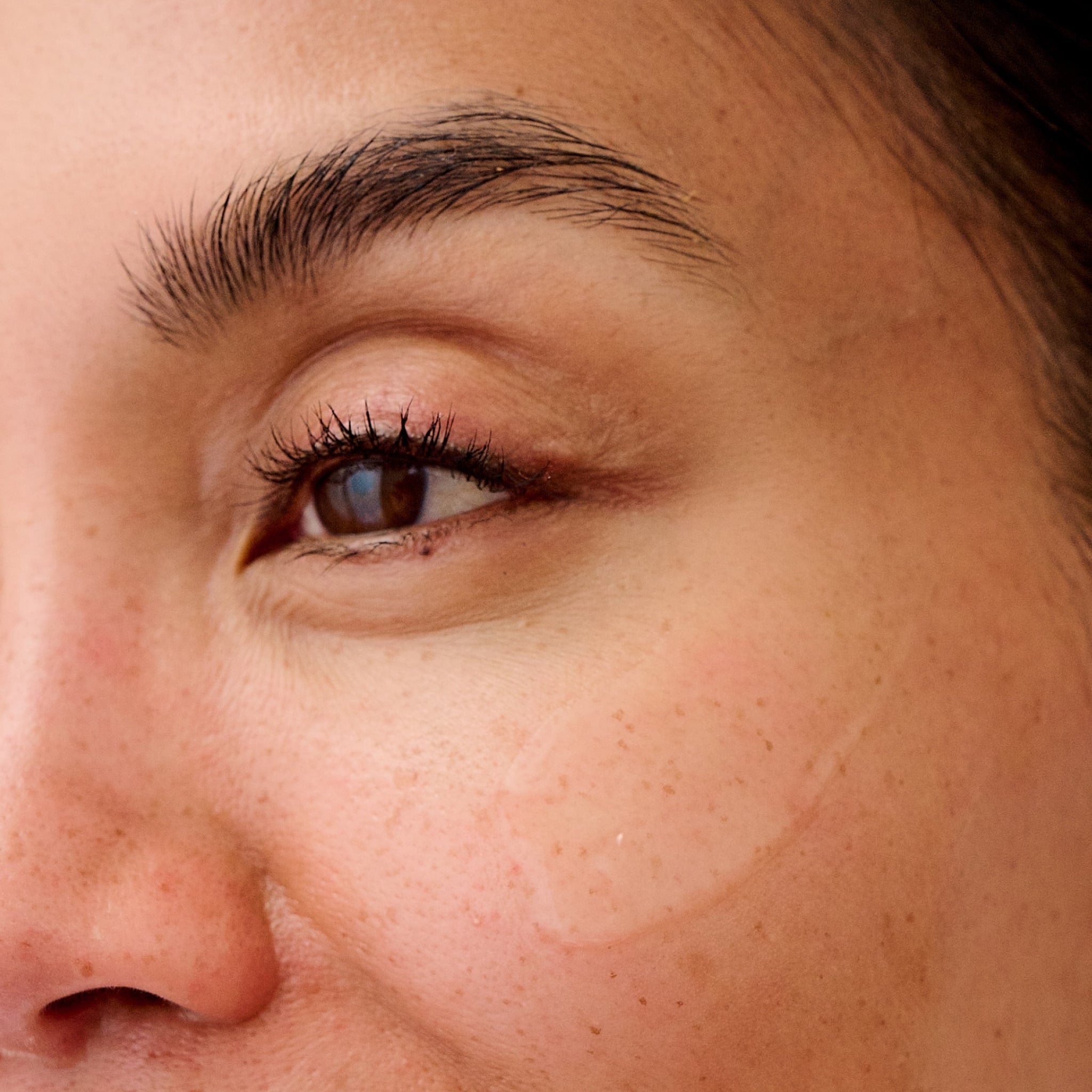 Renew & Smooth Resurfacing Night Serum - Image 5